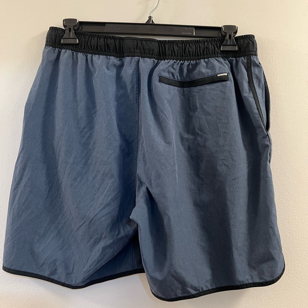 Vuori Banks Short 5” Azure Linen Texture oh. - Picture 8 of 14